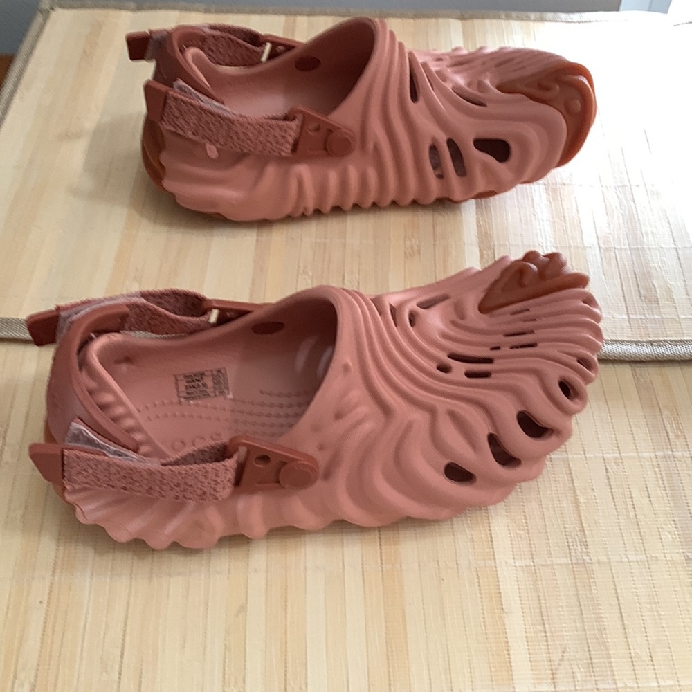 Crocs Salehe Bembury Size 7 women Pollex Clog